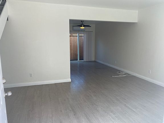 3rd image of 1937 22nd St #6