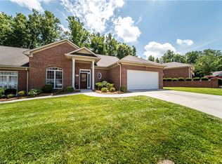 392 Northbridge Dr, High Point, NC 27265