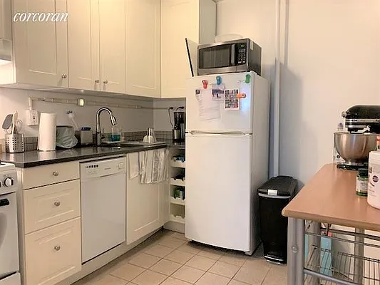 Rented by Corcoran | media 11