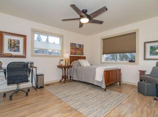 924 Bellview Ave, Ashland, OR 97520