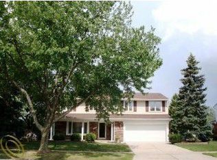 16774 Ronnie Ln, Livonia, MI 48154