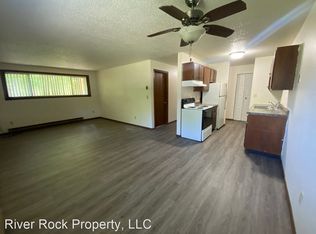 201 Southwood Dr APT 1, Horace, ND 58047