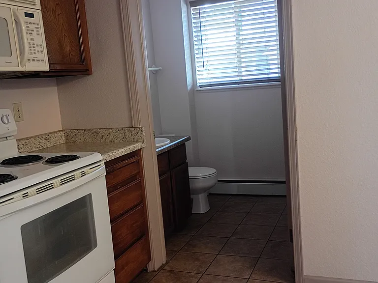 406 Ridges Blvd #15 — Photo 8