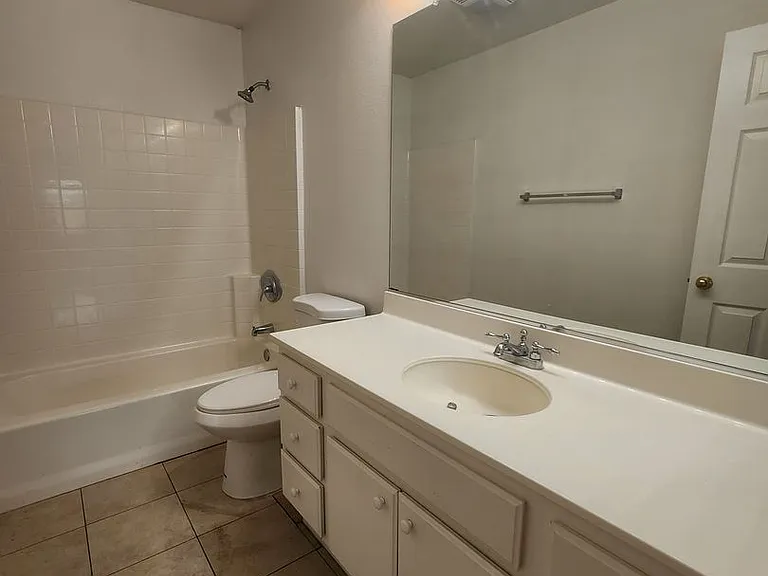 15752 Home Ct — Photo 18