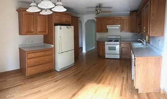 4th image of 1200 Ostrander Ave