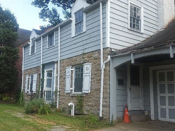 2nd image of 1735 Bella Vista St