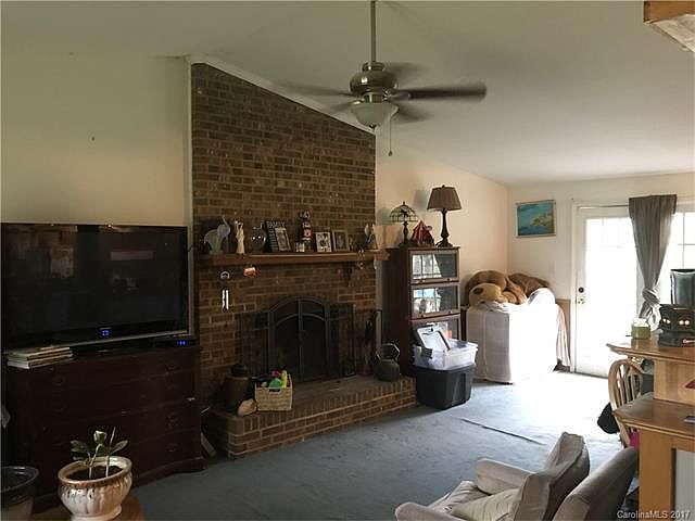 1st image of 8506 Glenway Ct