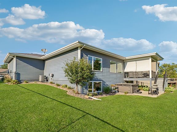 2nd image of 1060 Aaron Ct