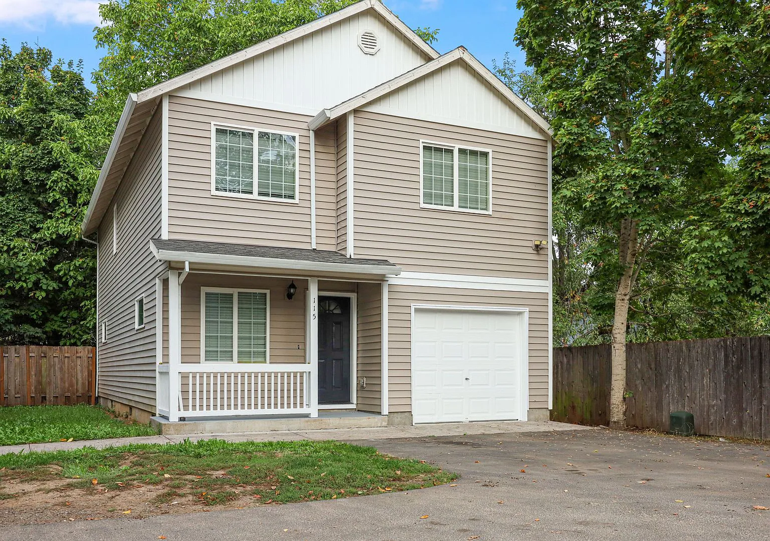 4bed/2.5 Bathroom house - SE Portland — Photo 1