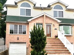 64 Ludwig Ln #2, Staten Island, NY 10303