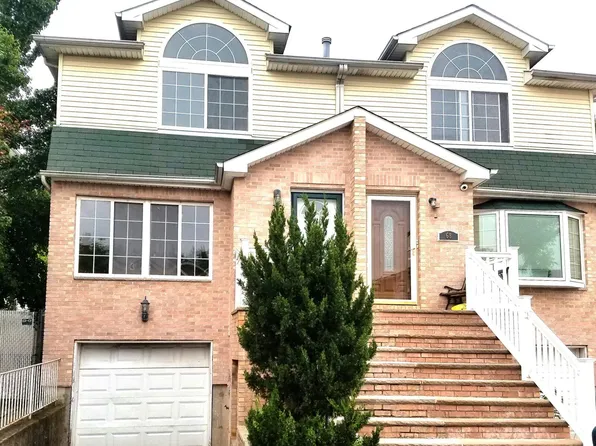 64 Ludwig Ln #2, Staten Island, NY 10303