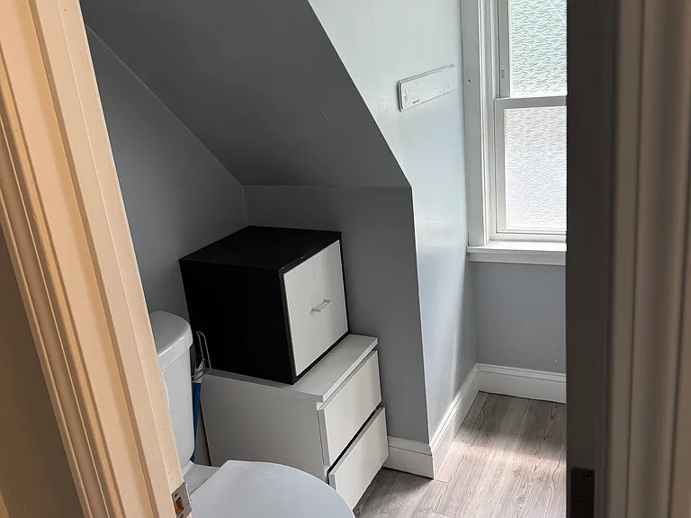 Bathroom toilet & cabinet