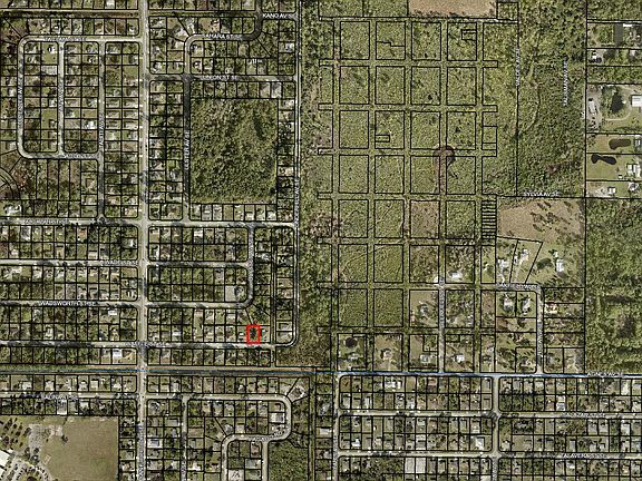 4th image of 1375 Waffle St SE