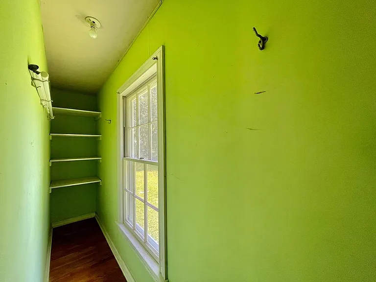 705 Runnels Ave — Photo 10