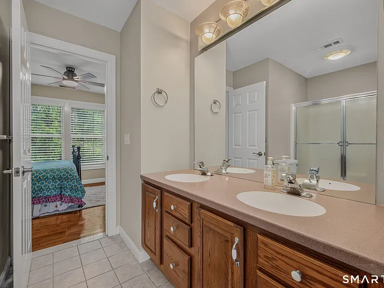 11 Windrose Dr — Photo 22