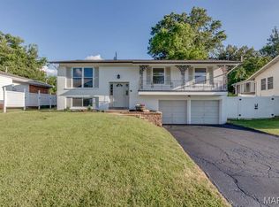 11114 Torigney Dr, Saint Louis, MO 63126