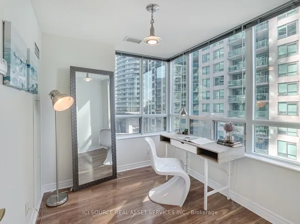 51 Lower Simcoe St, Toronto, ON