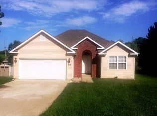 825 S 40th St, Saint Joseph, MO 64507