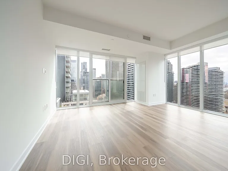 8 Gloucester St #2603 — Photo 7