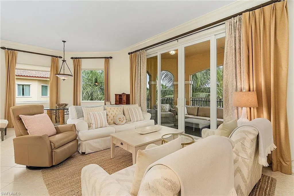 1 bed, 2.0 bath, 1120 sqft, $3,500 — Photo 4