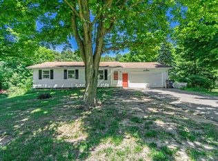 51665 County Road 665, Paw Paw, MI 49079