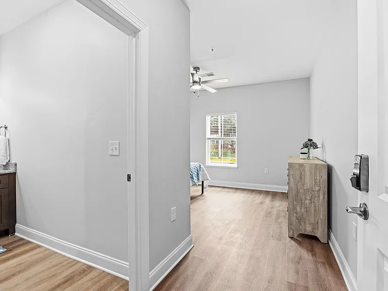 135 E 12th Ave #404 — Photo 23