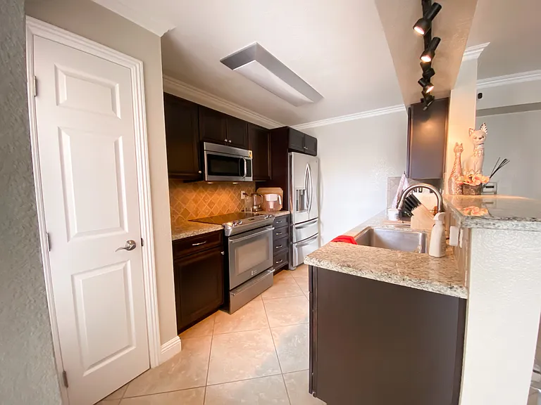 1150 N Buffalo Dr #1034 — Photo 3