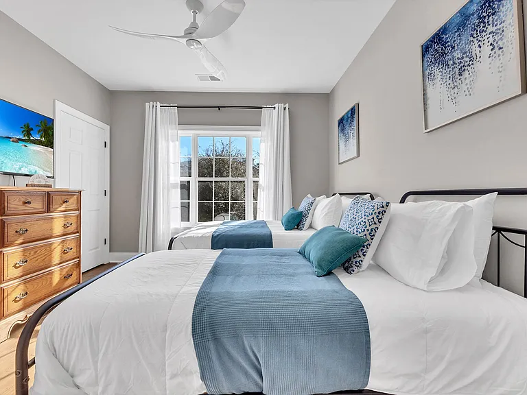 4872 Dahlia Ct #201 — Photo 46