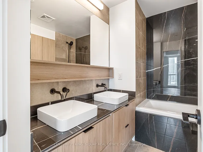 8888 Yonge St #1104 — Photo 32