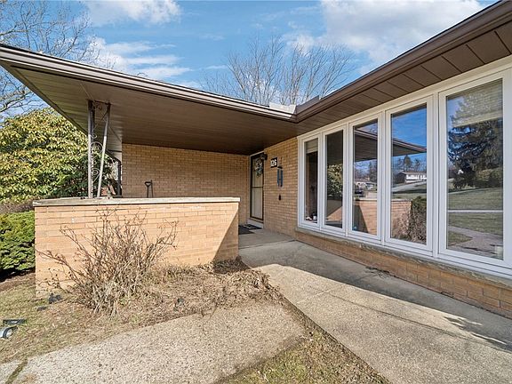 2nd image of 126 Mount Odin Dr