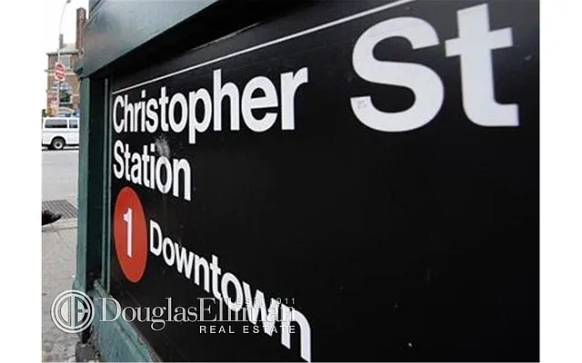 Rented by Douglas Elliman | media 28