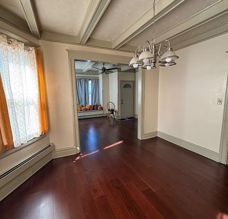 5th image of 284 Seymour Ave