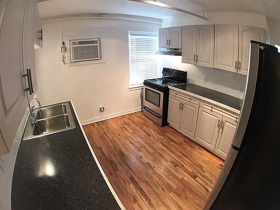 Vent hood over stove, new AC for heat/air in kitchen, beauti