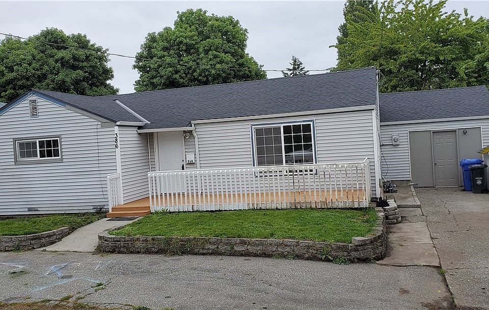1st image of 386 SE Pasek St