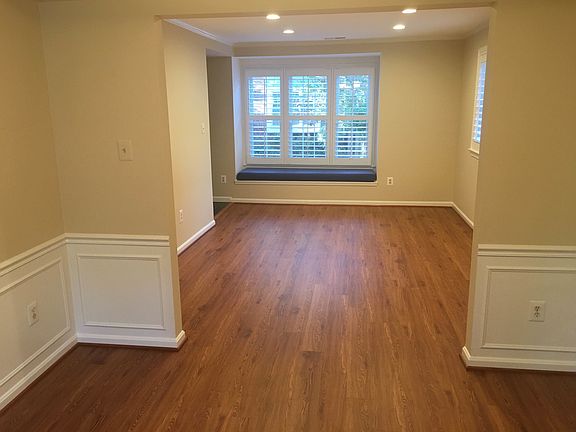 3rd image of 6704 Kenwood Forest Ln #54