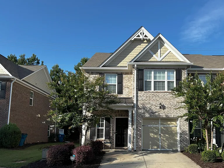 5600 Moresby Ct — Photo 1