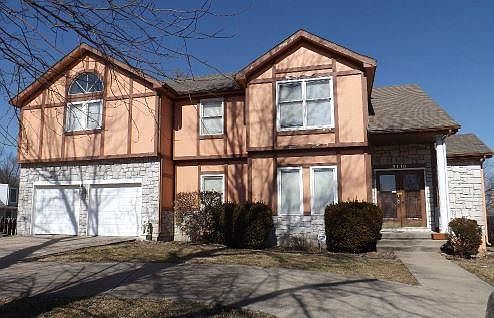 1st image of 1118 E 118th St