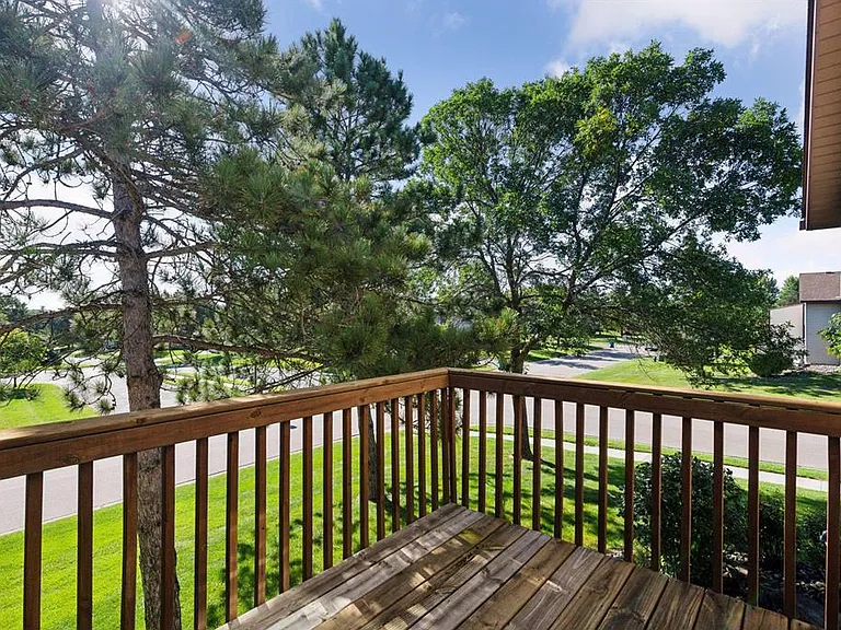10363 Balsam Ln — Photo 24