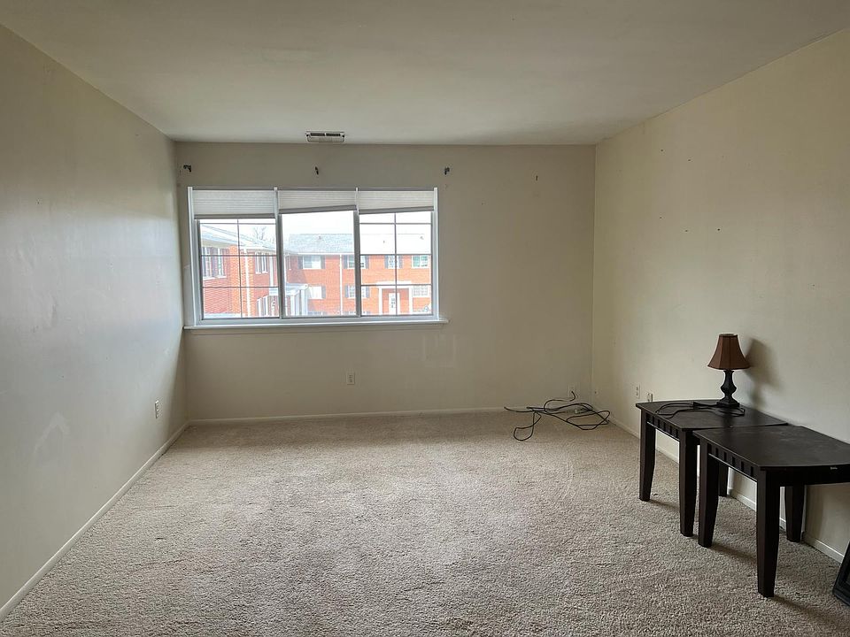 8150 Crestview Dr Sterling Heights MI Zillow