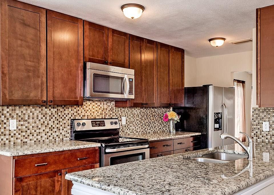 1st image of 3405 Castle Rock Ln