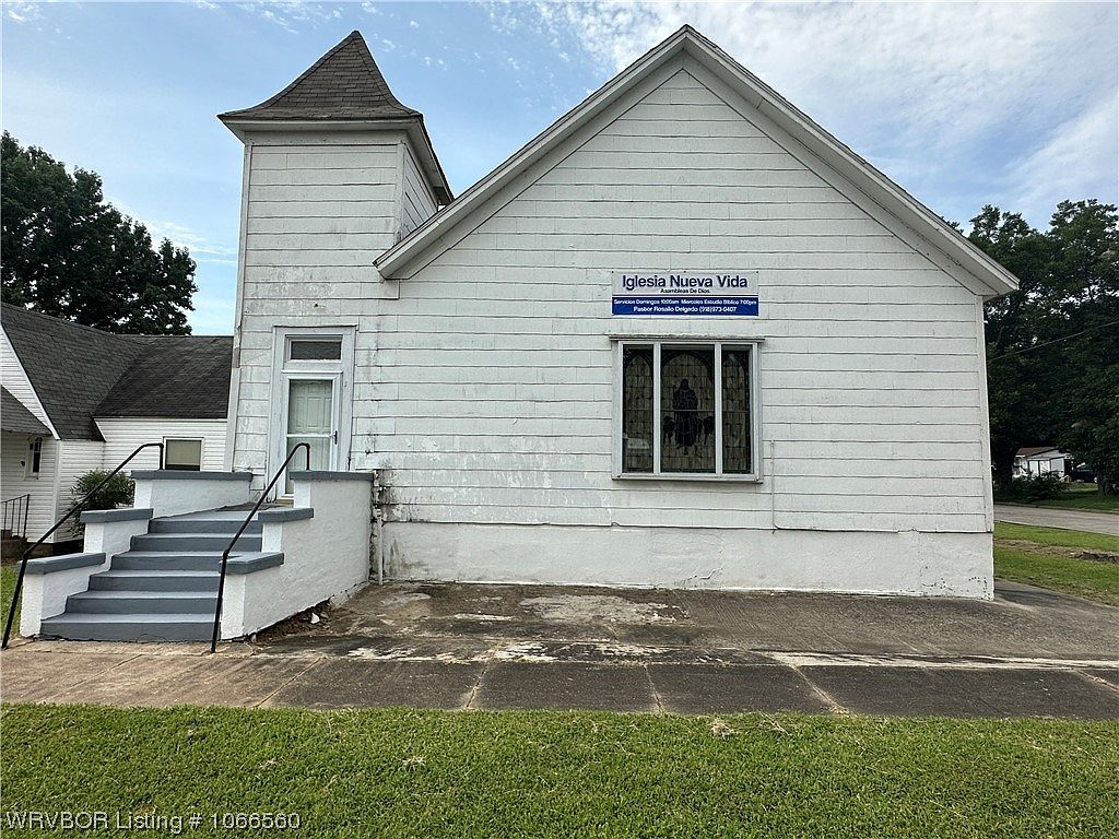 305 & 303 W Avenue C, Heavener, OK 74937 Zillow
