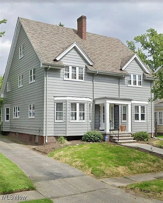 4 bed, 2.5 bath, 2567 sqft, $2,000 — Photo 1