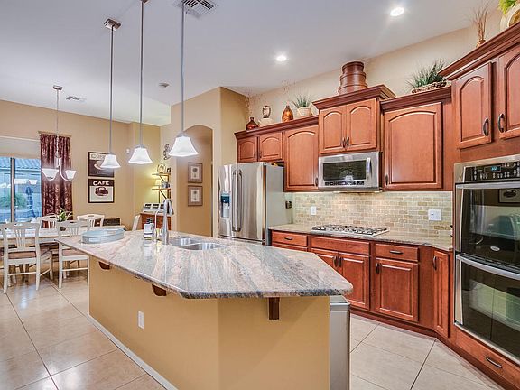 5th image of 2430 W Cavedale Dr