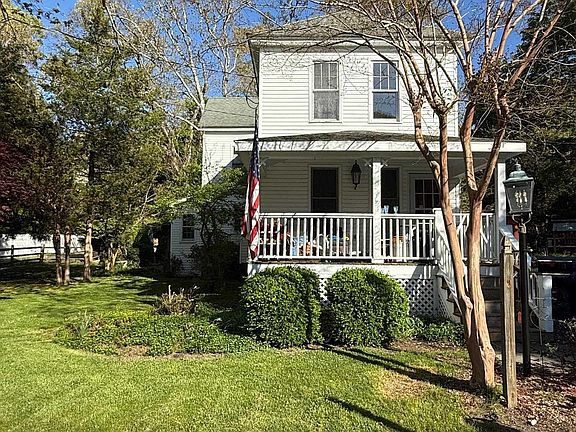 2nd image of 313 New York Rd