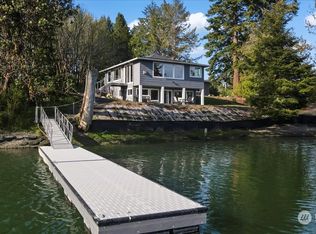 2306 Gravelly Beach Loop NW, Olympia, WA