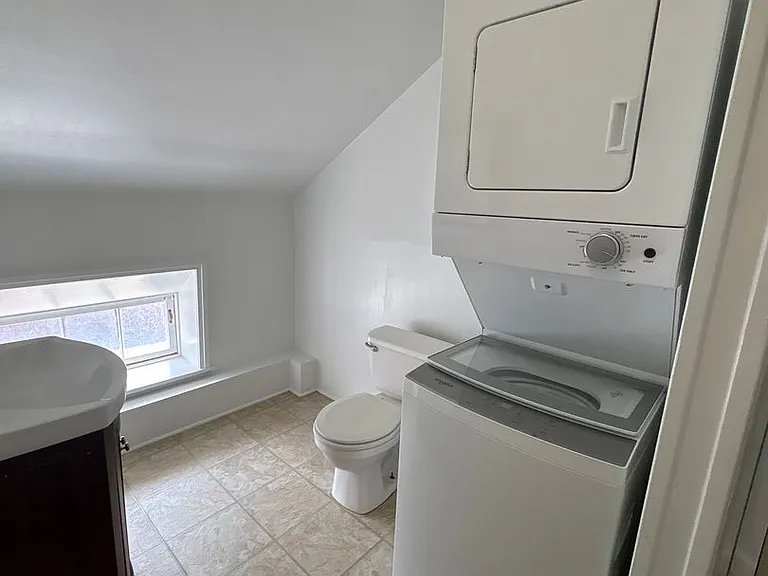 36 N Beaver St #3 — Photo 4