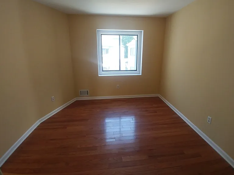 65 Edinborough Ct — Photo 13