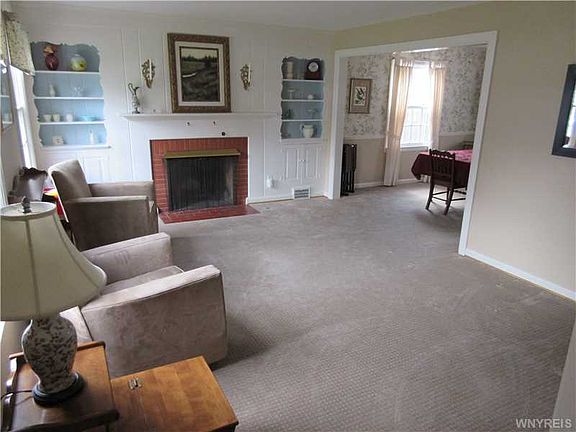 2nd image of 122 Sargent Dr