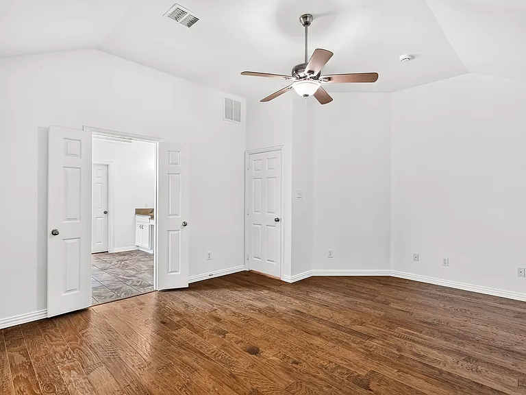 1711 Grand Canyon Way — Photo 17