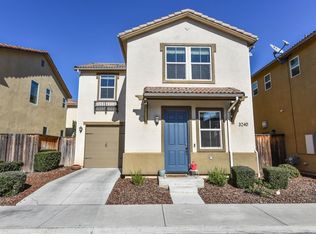 3240 W Reflections Dr, Fresno, CA